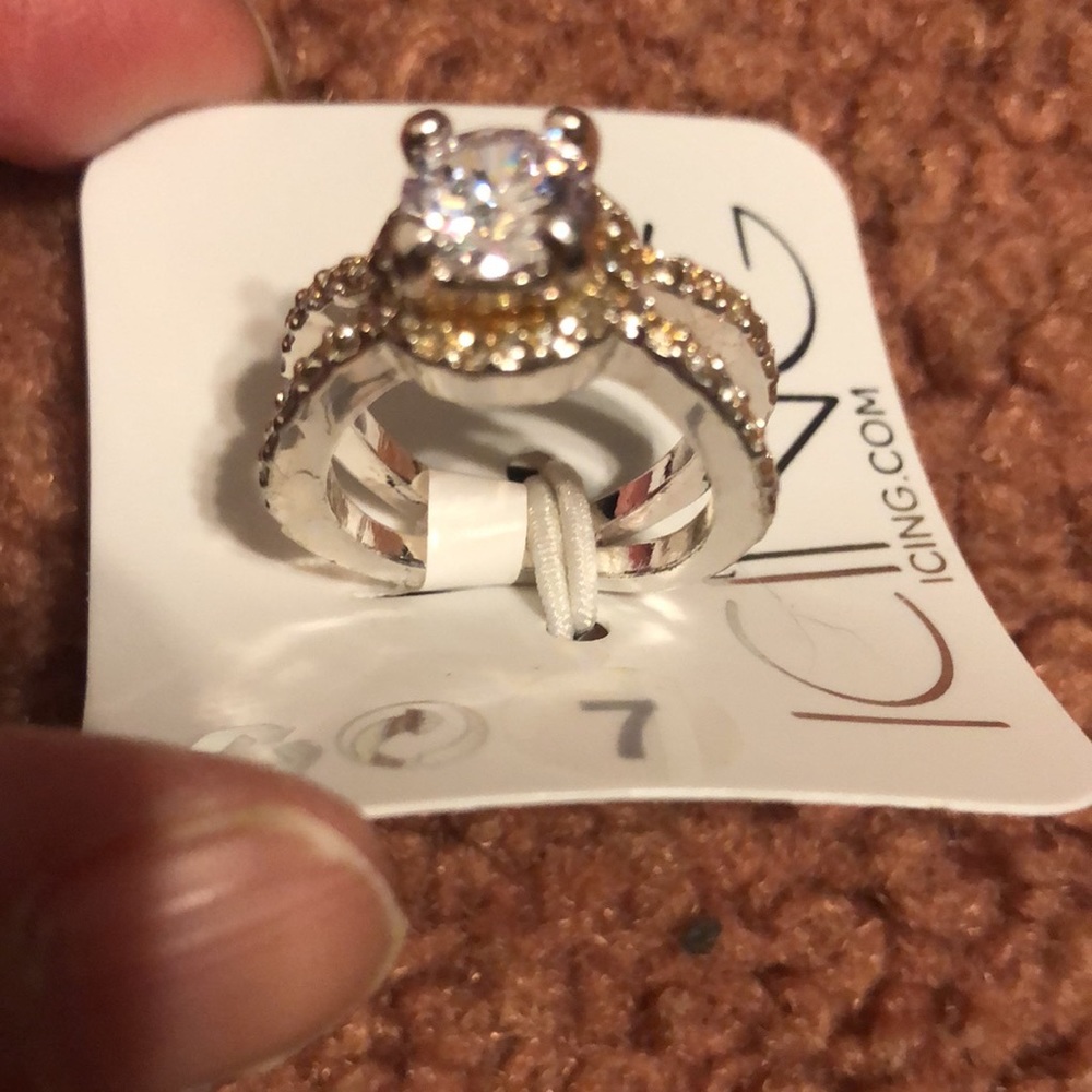 Beautiful Icing Ring